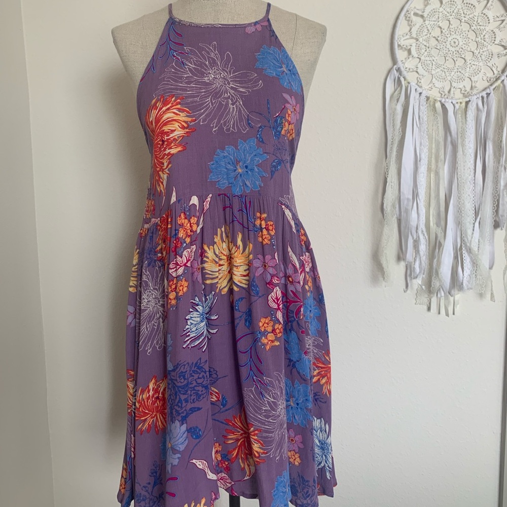Fun floral dress 🌷